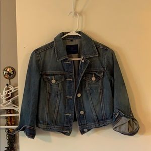 Cropped denim jacket